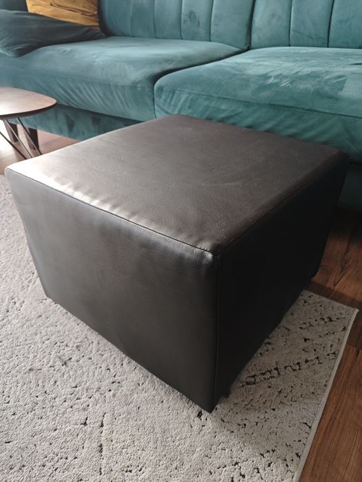 Czarna pufa kostka eko skóra duża 50x50