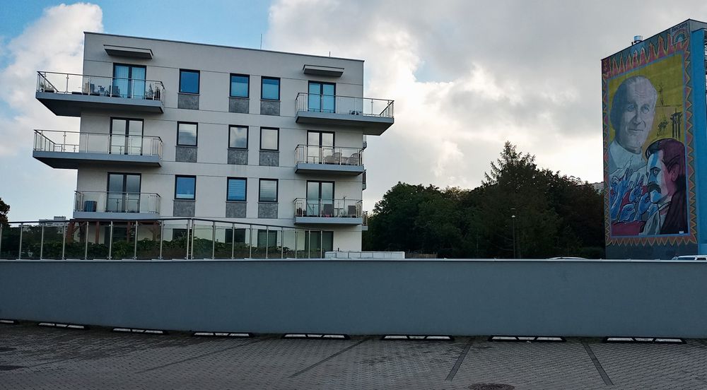 Zaspa - dwa miejsca w hali garażowej