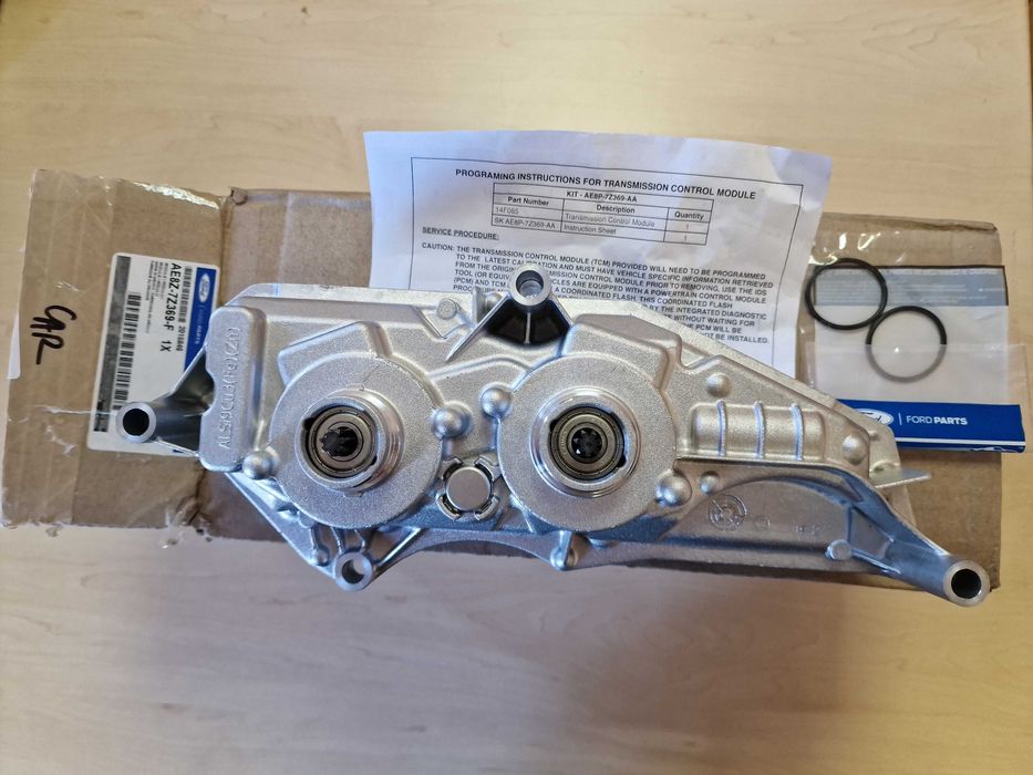 AE8Z7Z369F (2015846) Модуль керування акпп  для ford.