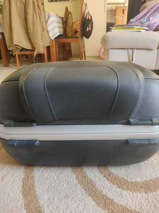 Top Case GIVI Monokey V46 + encosto