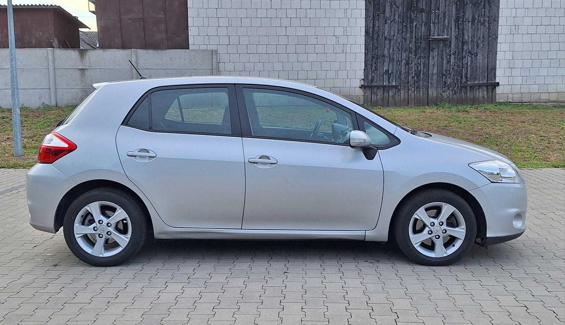 Toyota Auris I 2.0 D-4D