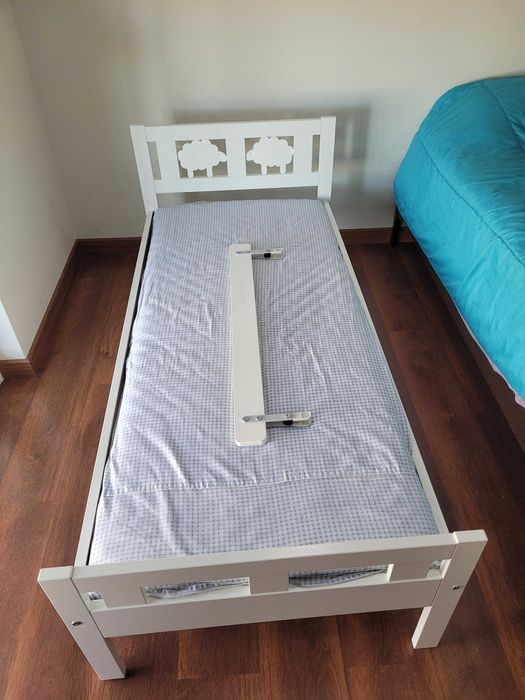 Vendo cama infantil completa, IKEA, nova, sem marcas de uso.
