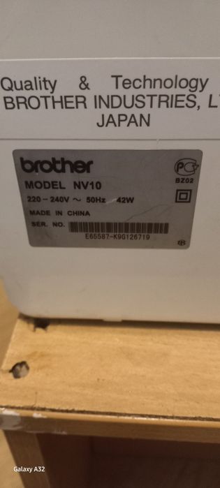 Продам швейную машинку