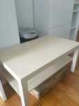 Vendo mesas IKEA 1 mesa quadrada e outra retangular