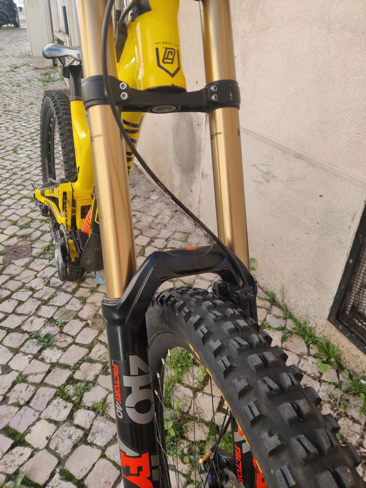 Commençal Supreme DH V4.2