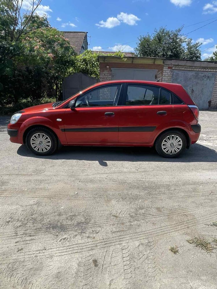 Продам Kia Rio в отличном состоянии
