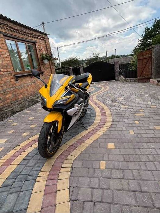 Мотоцикил Yamaha YZF  R 125