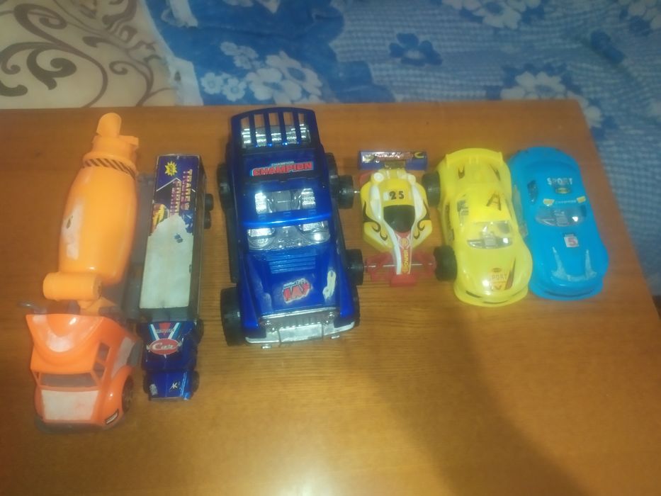 Наборы игровых машинок