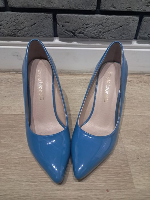 Szpilki niebieskie roz.40 Sergio Leone