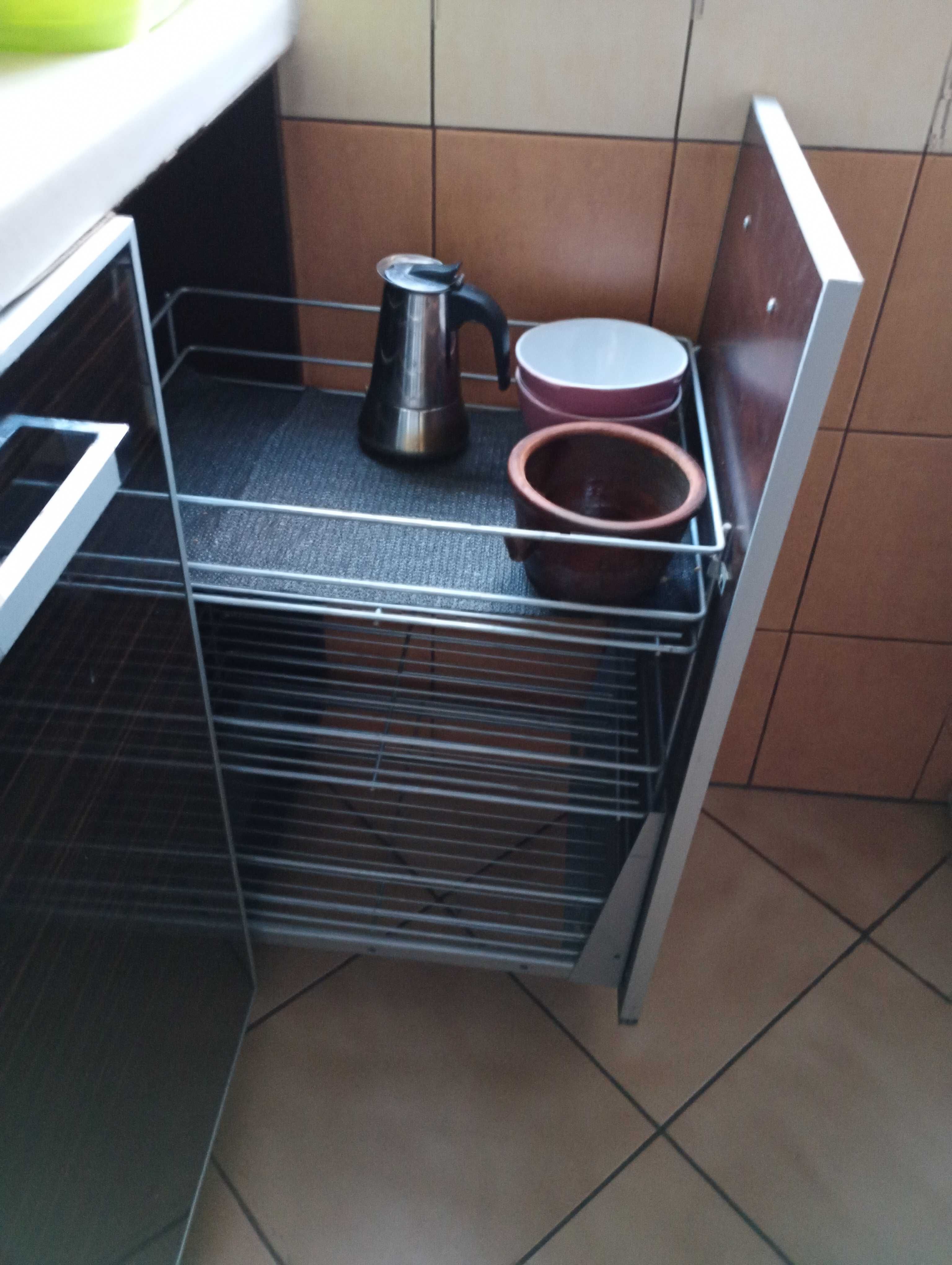 REZERWACJA Meble kuchenne z kuchenką Bosh okapem i zlewem REZERWACJA
