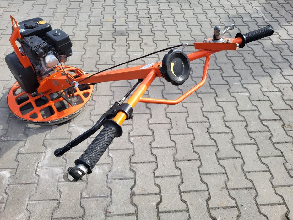 Zacieraczka do betonu Atlas Copco BD240 60cm silnik Honda