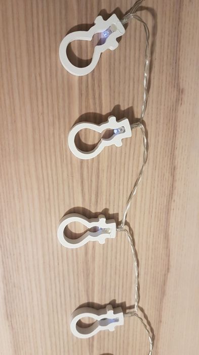 Sznur ledowych bałwanków, światełka niebieskie