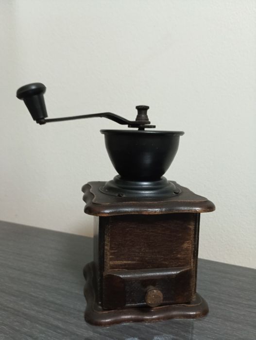 Stary młynek do kawy