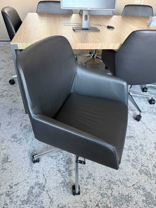 кресла рабочие места для офиса кресла ожидания столы