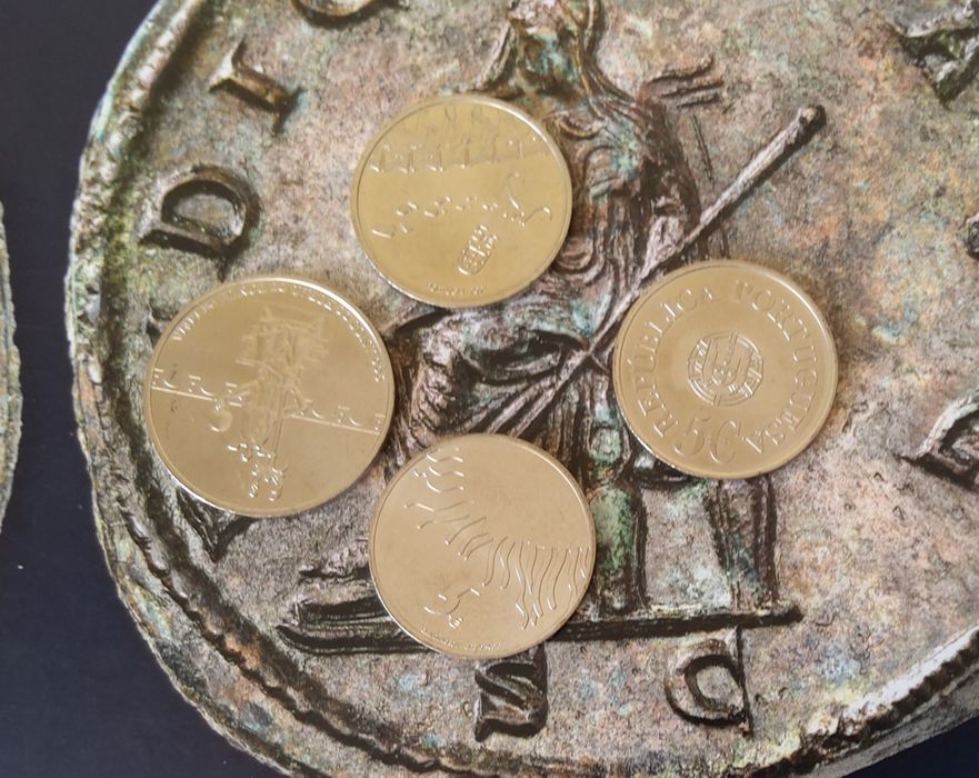 271025#Comemorativas de Portugal Lote 4 moedas euro inclui Fenix
2021