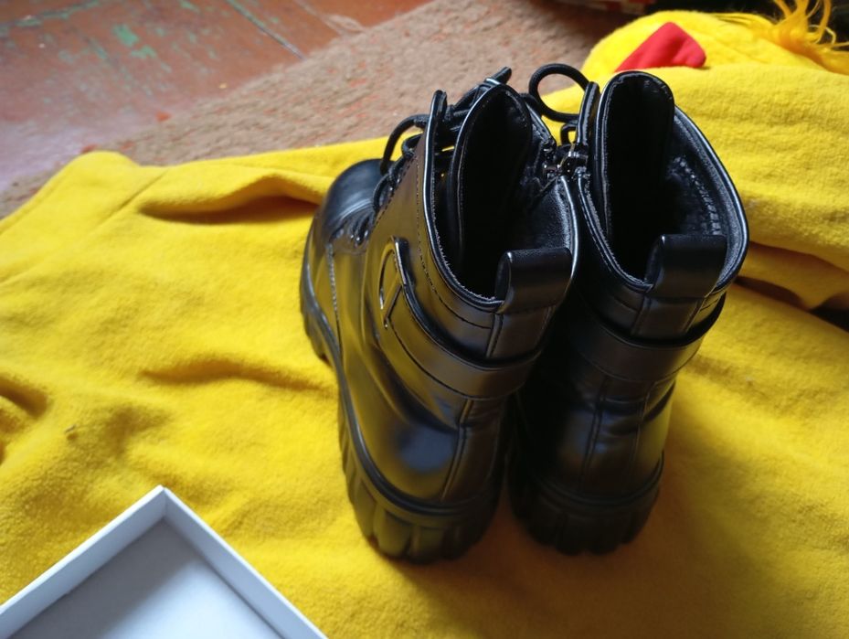 Ботинки женские зимние кожаные сапоги р39