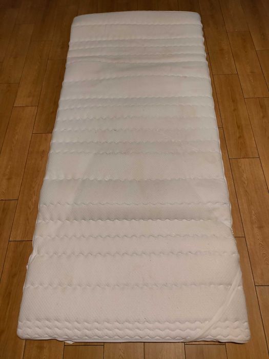 Materac nawierzchniowy 200 x 90