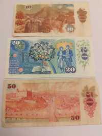 Banknoty z Czechosłowacji sztuk trzy sprzedam.