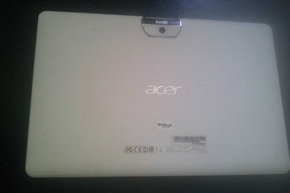 планшет ACER : 10,1" model A6003 тріщина на склі