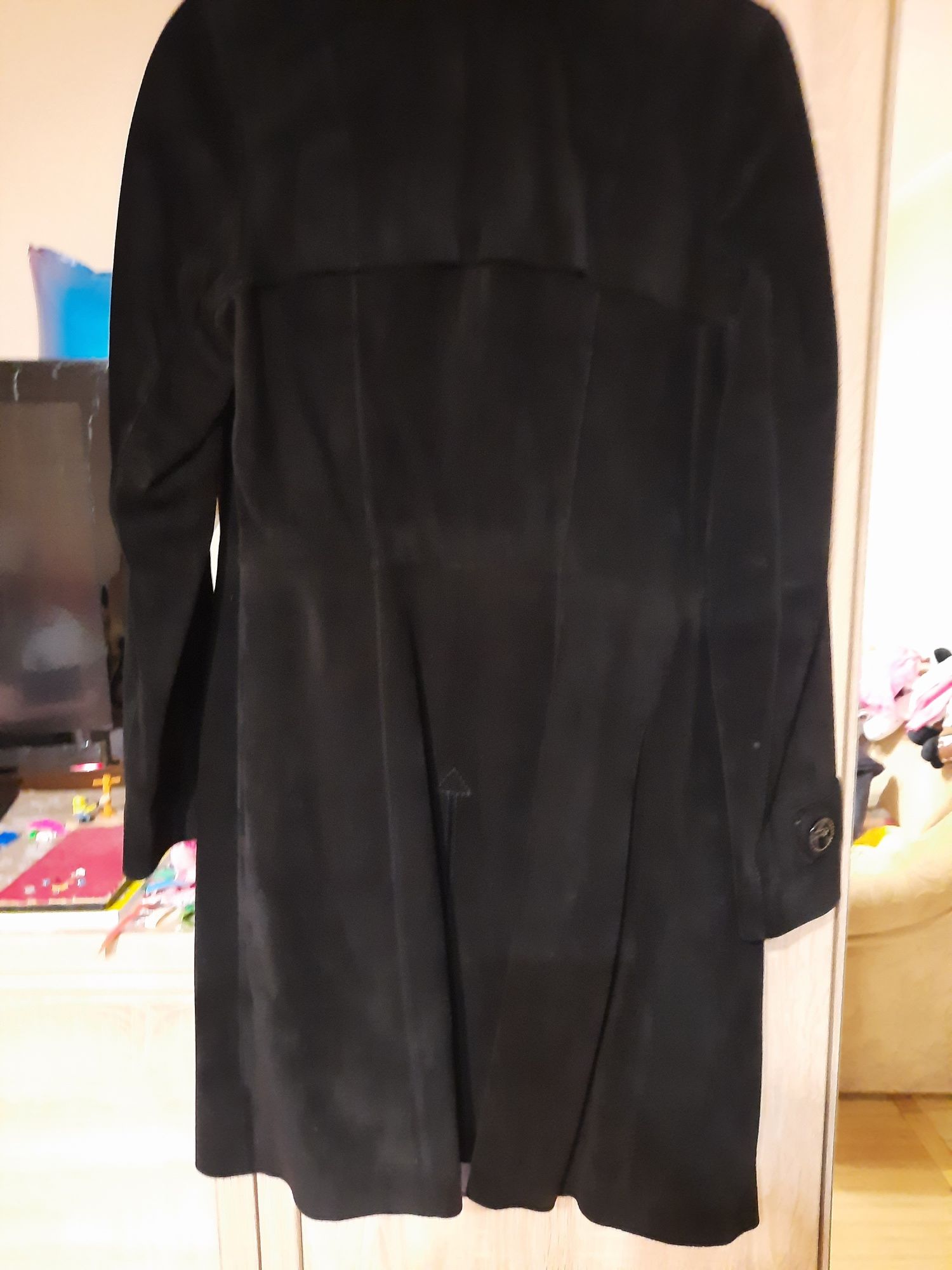 Женский плащ пальто замшевый  чёрное теплое утеплённое 42 44 длинное