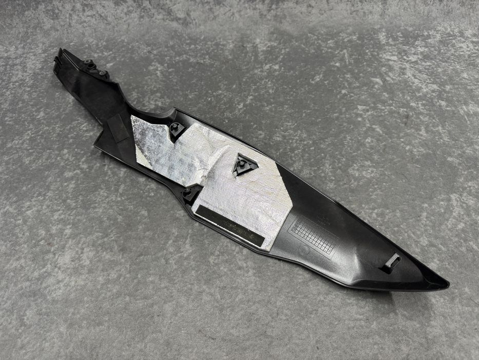 Owiewka Kawasaki Ninja 125 wypełnienie bok osłona listwa plastik