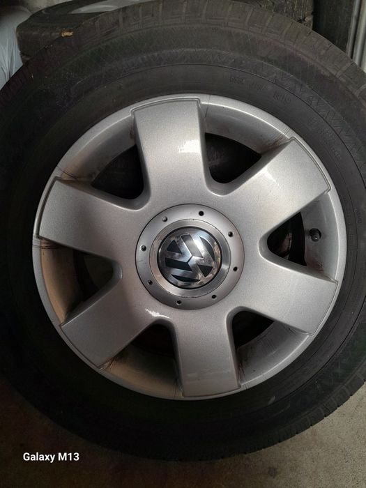 Титани разом з резиною