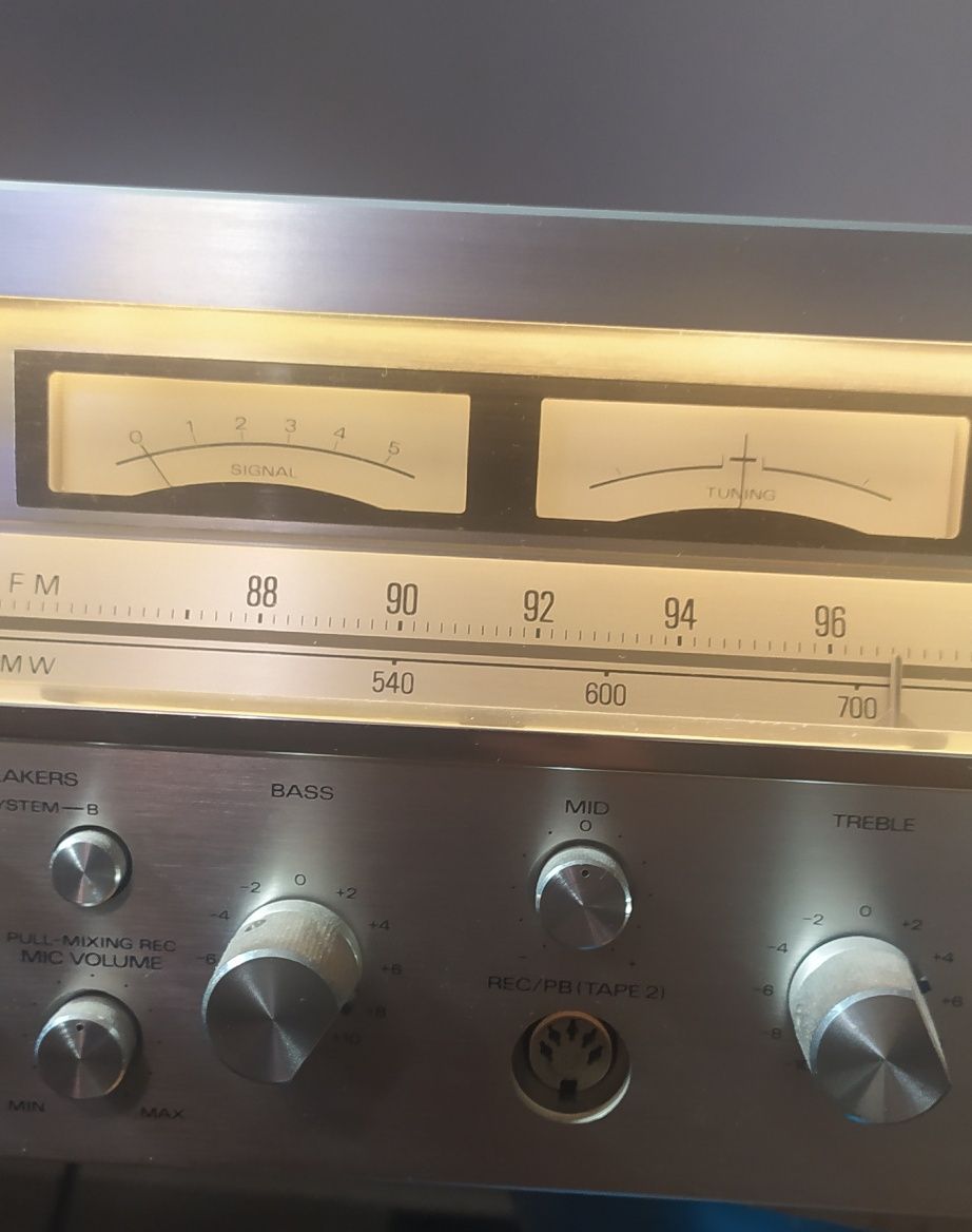 Amplituner Sanyo JCX 2400 ku