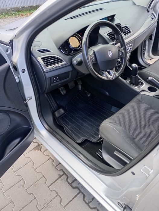 Продам Меган 2013