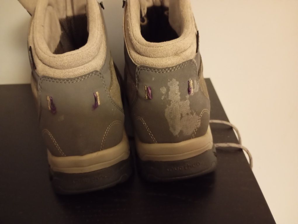 Botas de cordões Quechua
