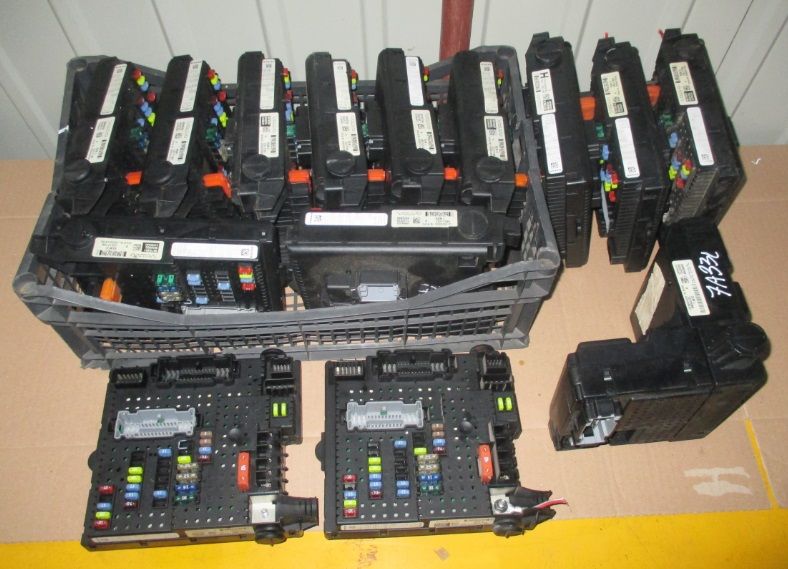 VOLVO S80 V70 XC70 XC90 S60 REM Sterownik Komputer Moduł RADOM