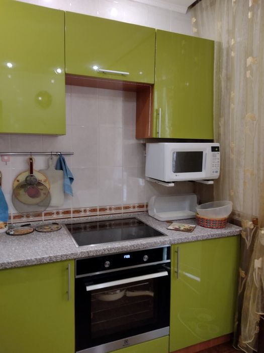 Сдам комнату-подселение, метро Харьковская-3000грн(девушке)