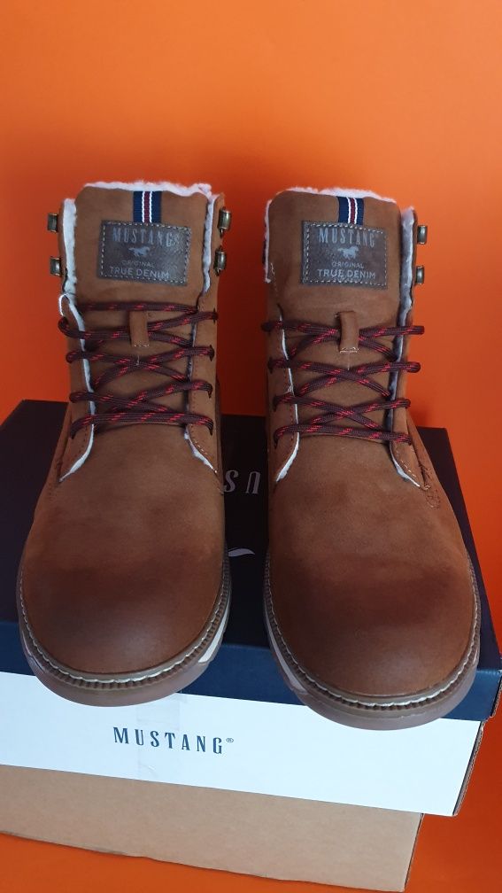 Buty męskie zimowe ocieplane Mustang w rozmiarze 46 / wkładka ma 30 cm