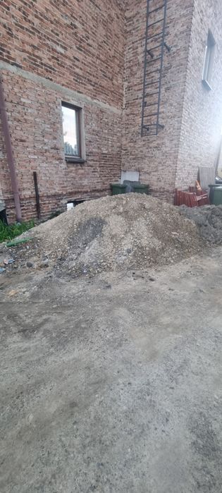 Oddam Ziemie około 10ton