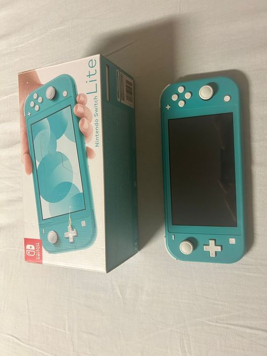 Nintendo Switch Lite + Zelda BotW + Etui