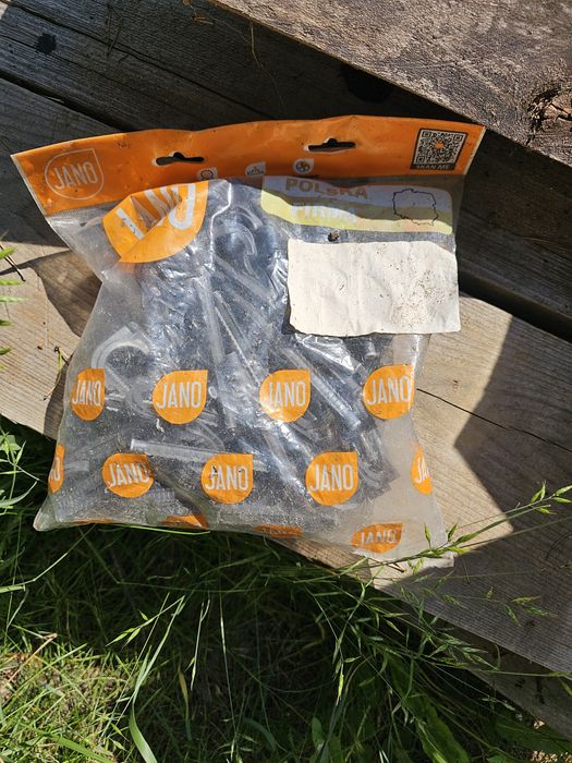 Podwojne uchwyty do styropianu