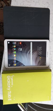 Продам планшет Samsung SM-T561