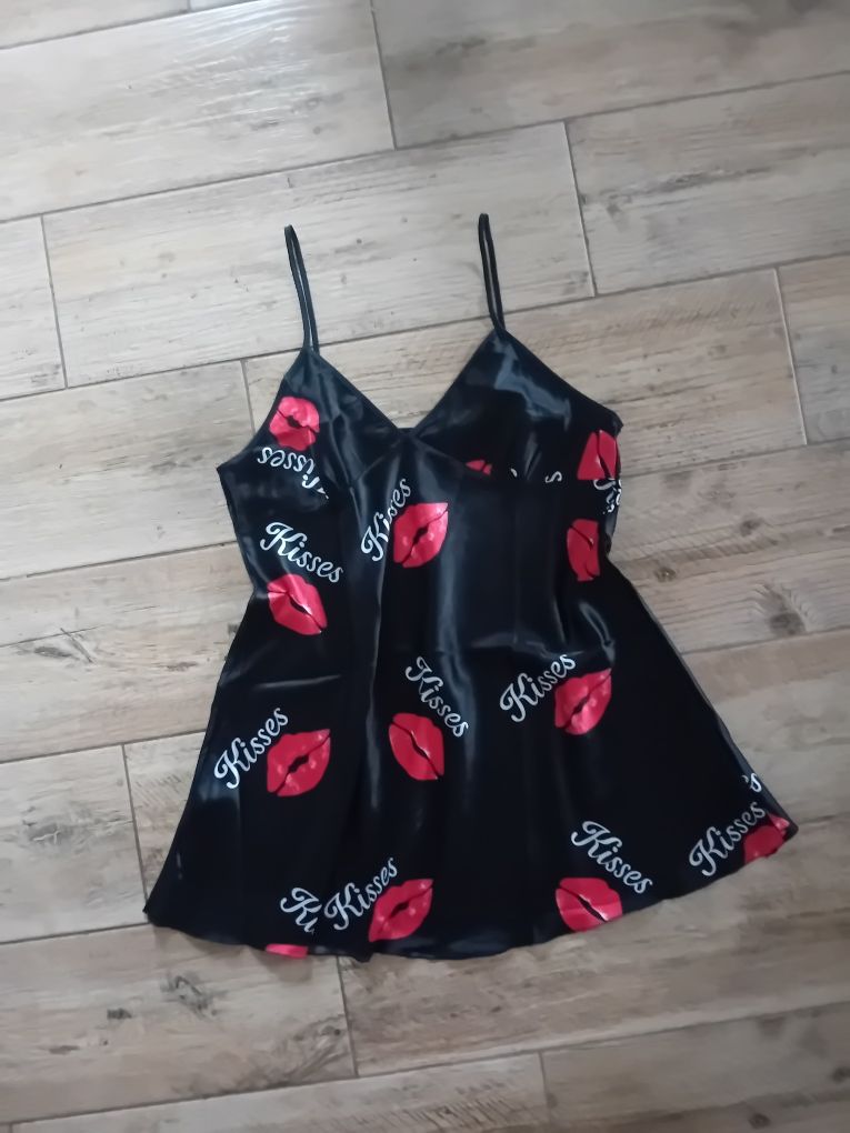 Nowa sliczna elegancka sukienka bielizna nocna halka