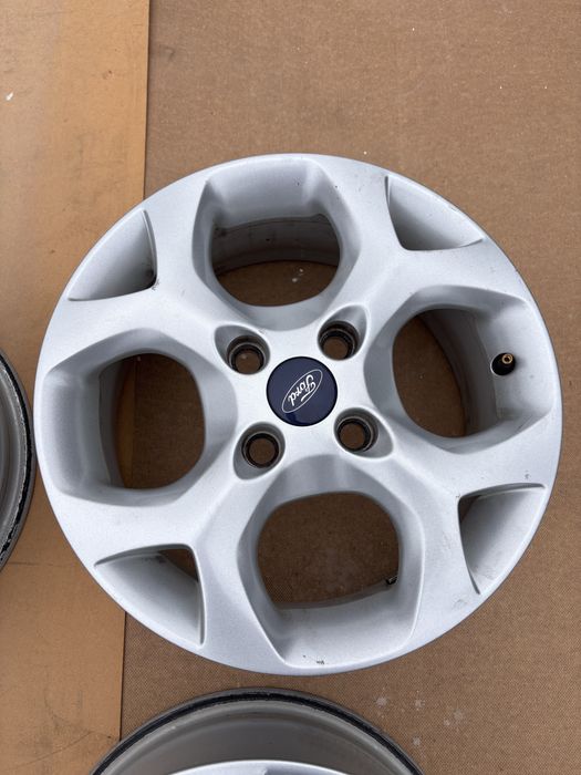 Felgi aluminiowe ford 4x108 R15 alufelga