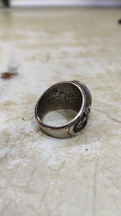 Перстень Печатка белый металл 13 грамм