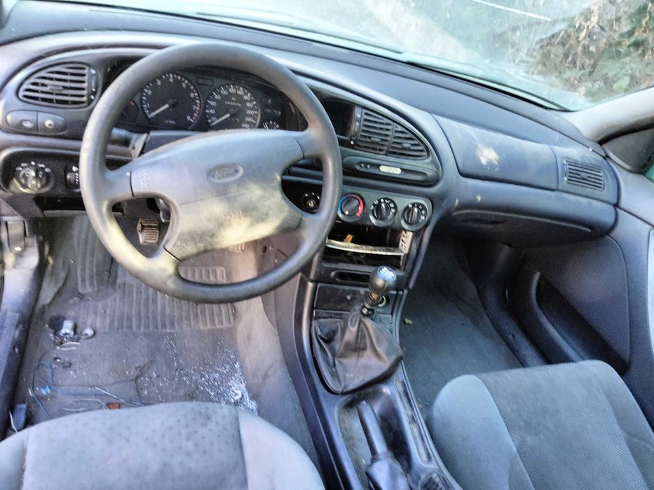Запчасти на Ford mondeo 2 універсал