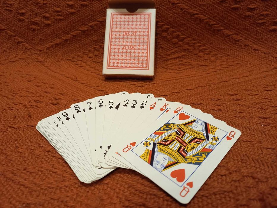 Karty do brydża z lat 70-tych