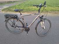 Rower elektryczny Triumph  Bosch clasic rama 58