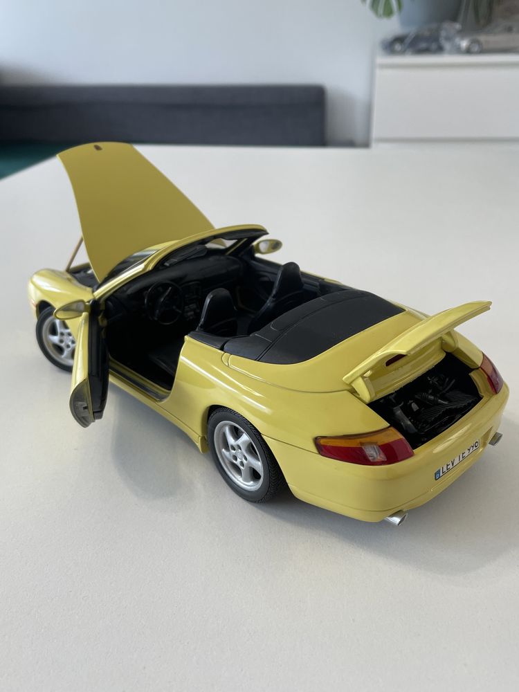 Model Porsche 911 Carrera Cabrio (996) 1/18 Gate jak UT Models 1:18