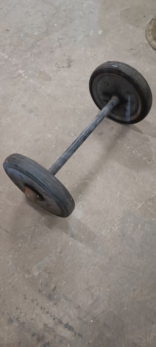 Koła z osią do wózka.