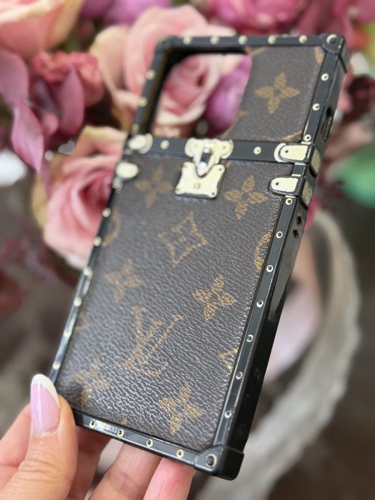 iPhone 15 Pro Max  Natural Titanium подарунок чохол Louis Vuitton