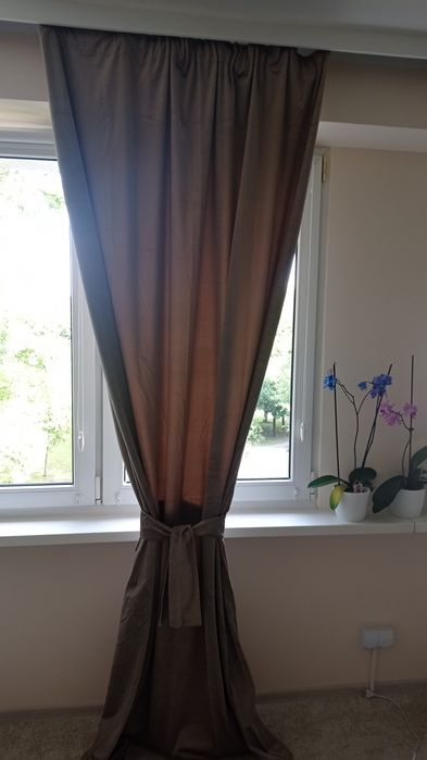 Sprzedam zasłony długie z weluru