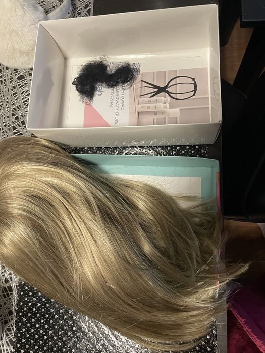 Blond wlosy peruka Nah