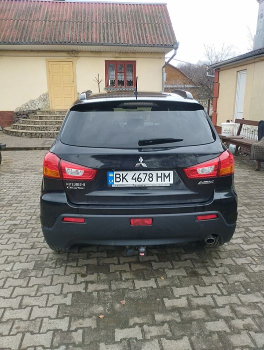 Мітсубісі аутлендер спорт