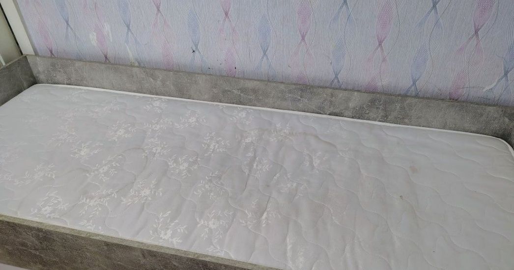 Продам матрас 70*190
