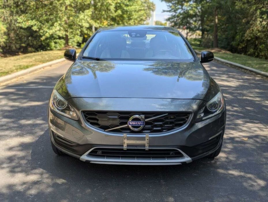Volvo S60      2017